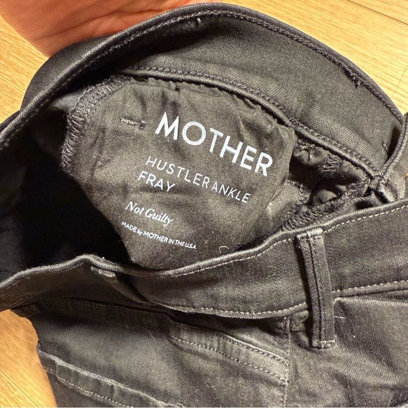 MOTHER Hustler Ankle Fray Not Guilty Black Flared Jeans Women’s Size 25 - Picture 5 of 12